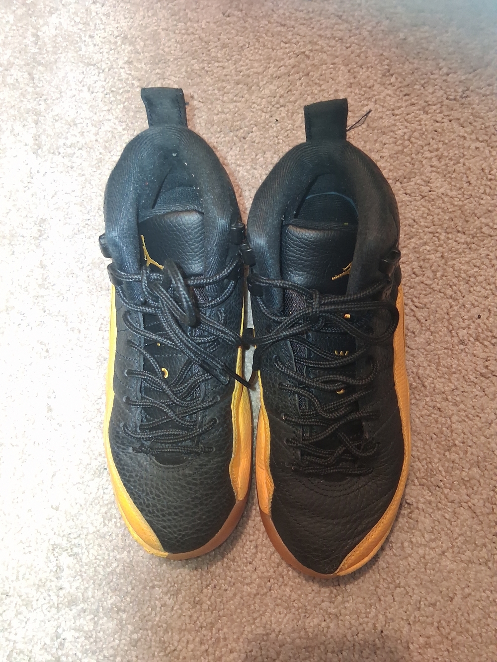 Jordan 23 Black and Yellow Boy's Basketball Sneakers SIZE 4Y